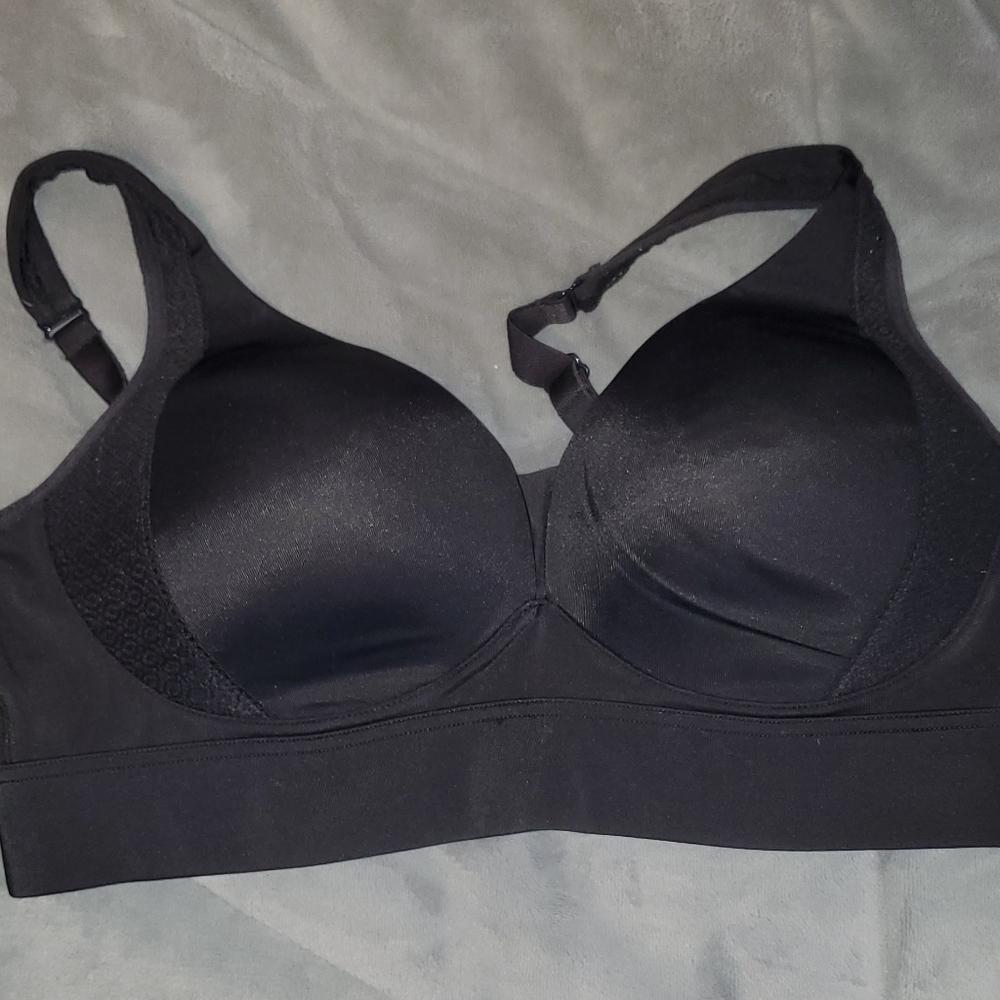 Set of 3 Jockey wire free Forever Fit bras Size Large